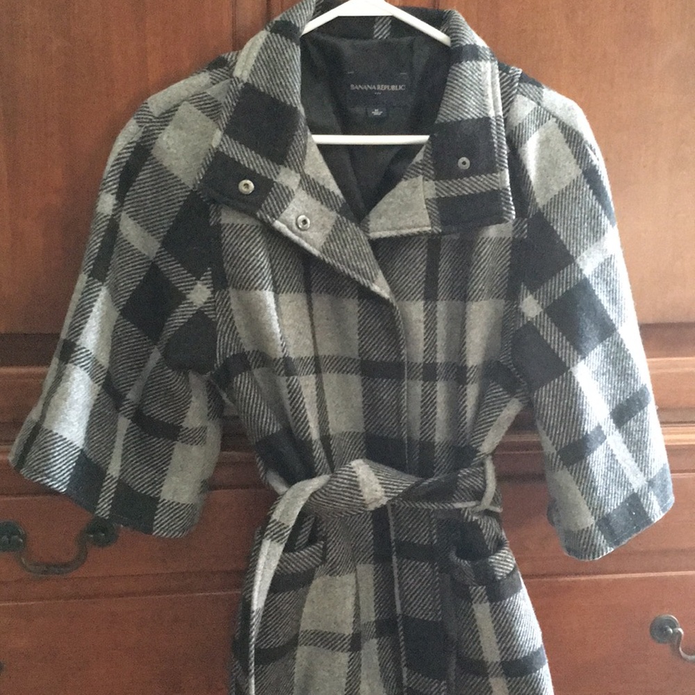 Women's cape style jacket